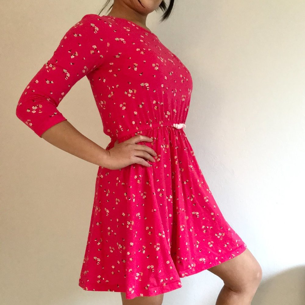 Magenta/Pink Floral Patterned Dress Women's size S; Girl's size XXL (14-16) Gap